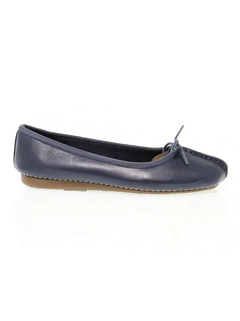 Women Clarks Flat Shoe Freckle Ice In Blue Leather